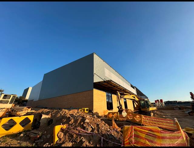 4,794M² WAREHOUSE TO LET IN NORTH RIDING
